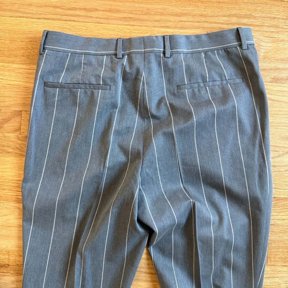 Brunello Cucinelli Pleated Chalk Stripe Wool & Cotton Trousers Size 36/36 - Picture 6 of 13